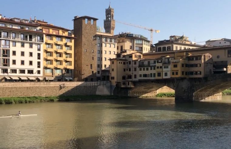 Firenze, vista del Ponte Vecchio e del Ponte Santa Trinita