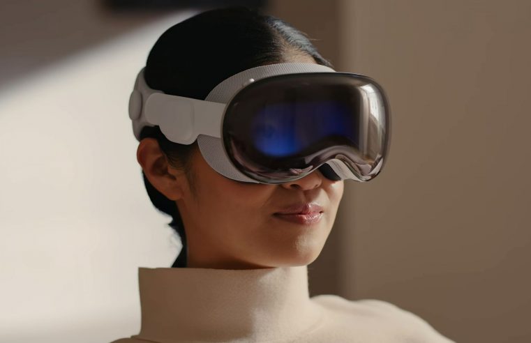 Apple presenta Vision Pro, il nuovo visore per realtà aumentata